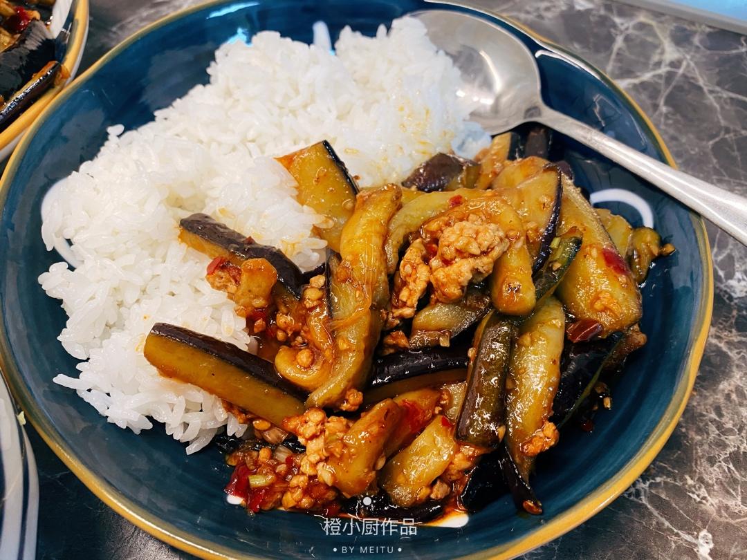 鱼香茄子是如此勾人，以至于连体重都不顾了！