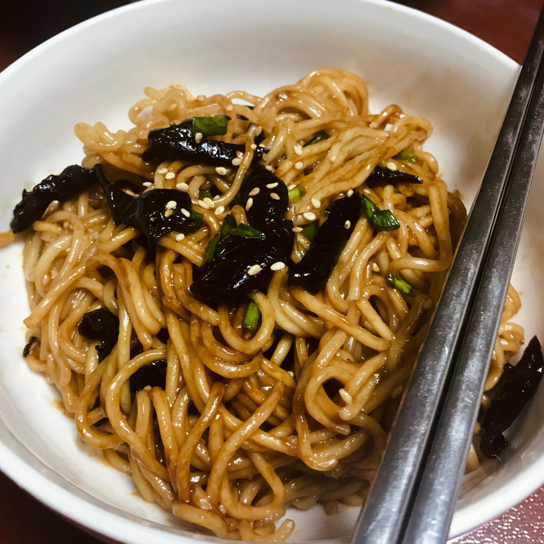 教你做香到舔盘子的灵魂葱油拌面🍜