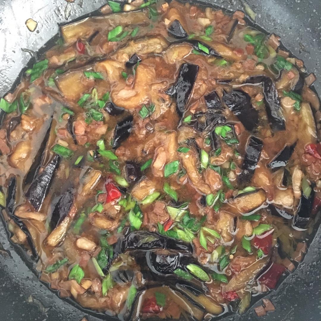 开胃下饭菜！巨简单的家常鱼香茄子煲