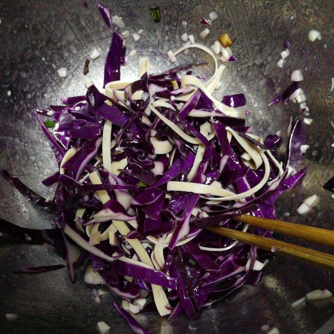 紫甘蓝拌豆腐丝