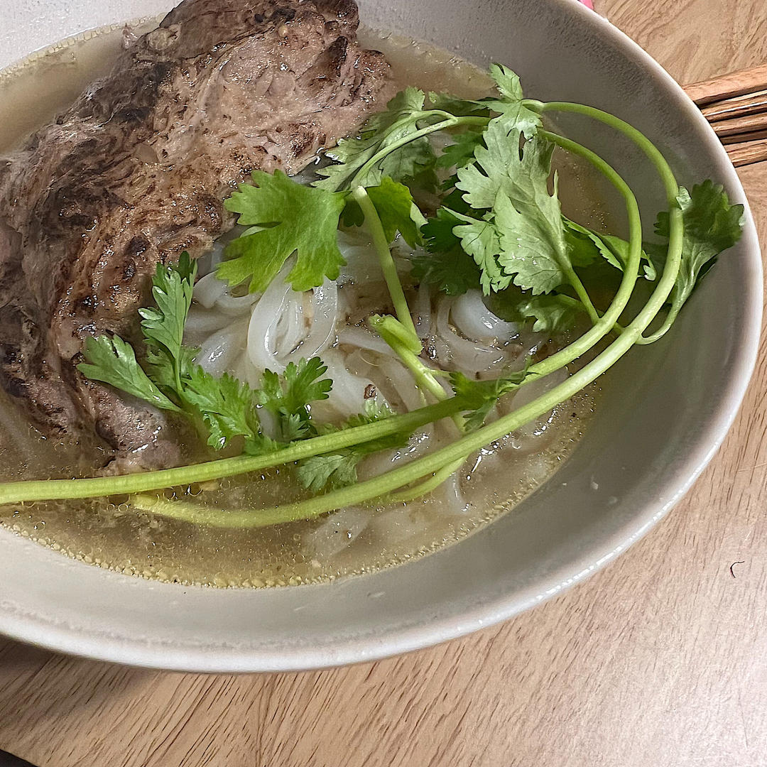 跟我一起做正宗越南牛肉粉pho（秘方大公开）