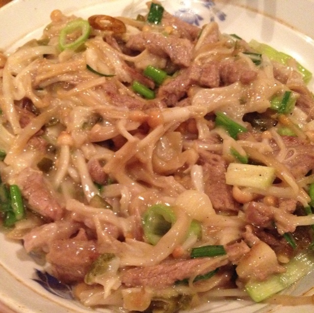 金针菇肉丝小炒