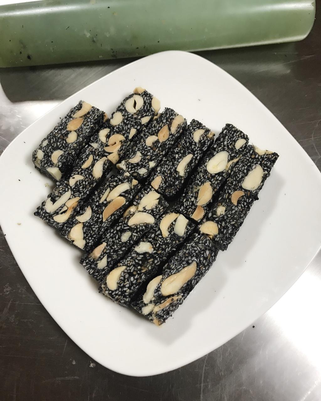 黑芝麻花生糖