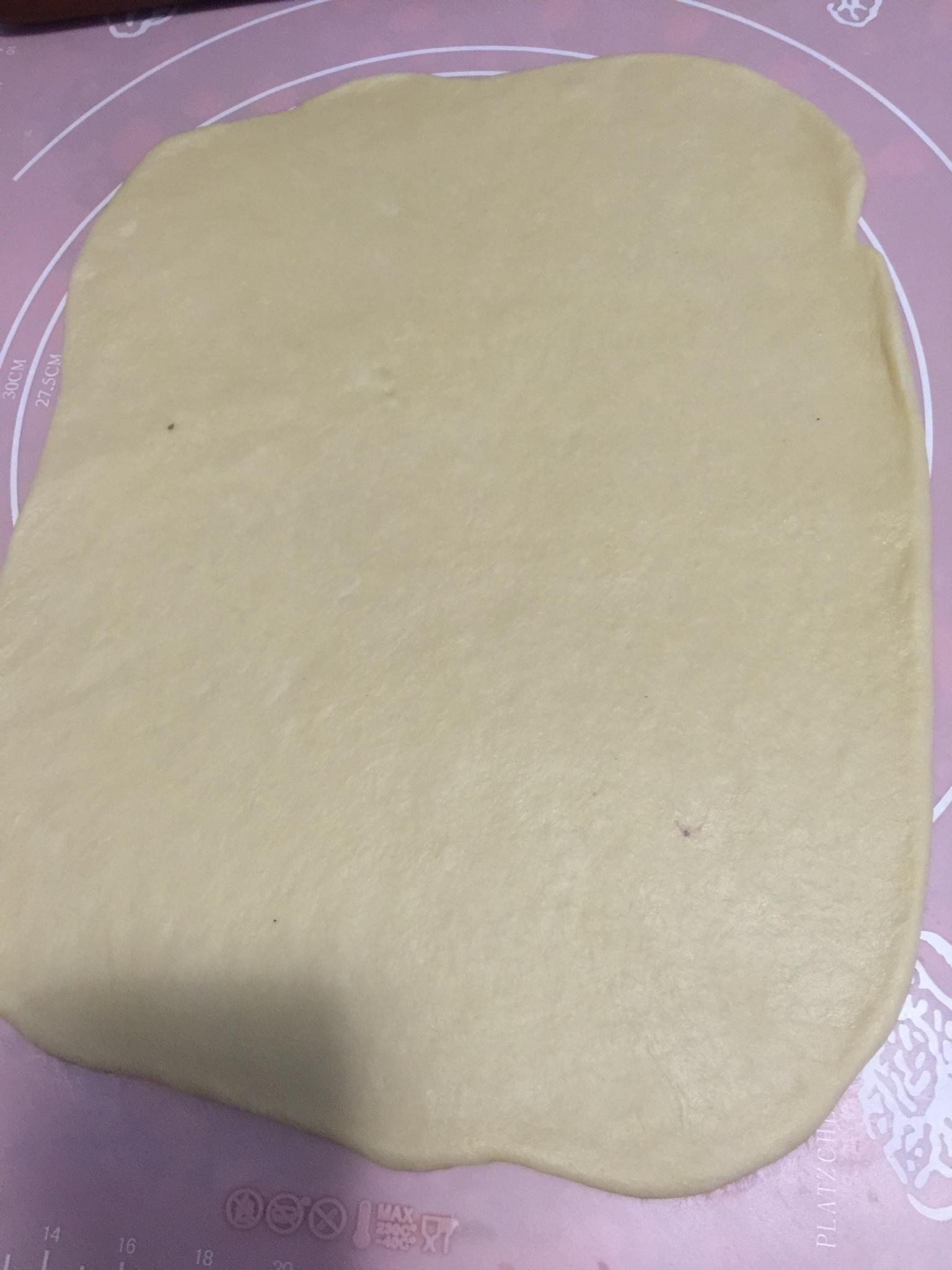 入门级不用揉出膜的手撕紫薯面包无黄油版的做法 步骤5