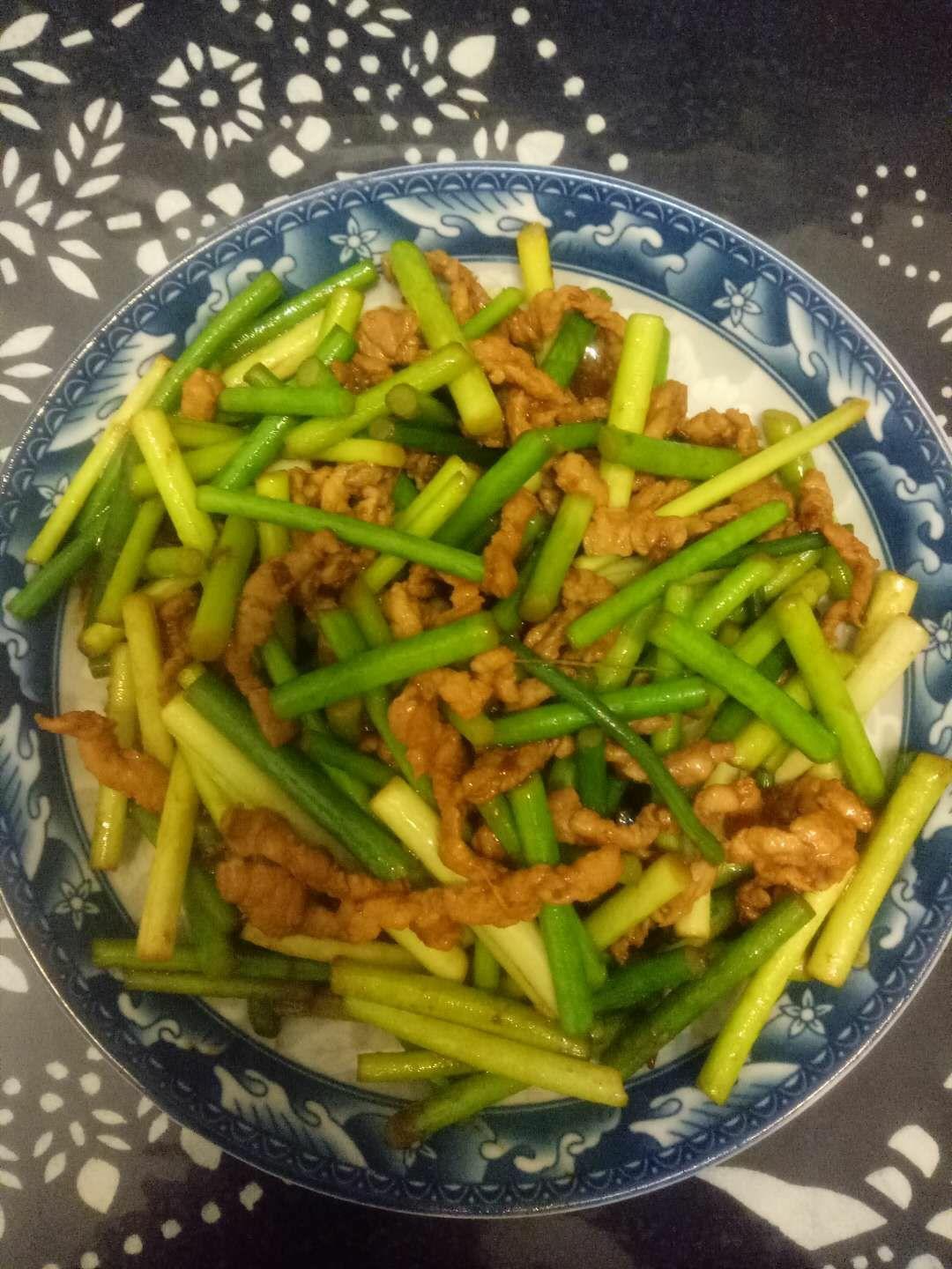 超简超好吃蒜苔炒肉丝的做法