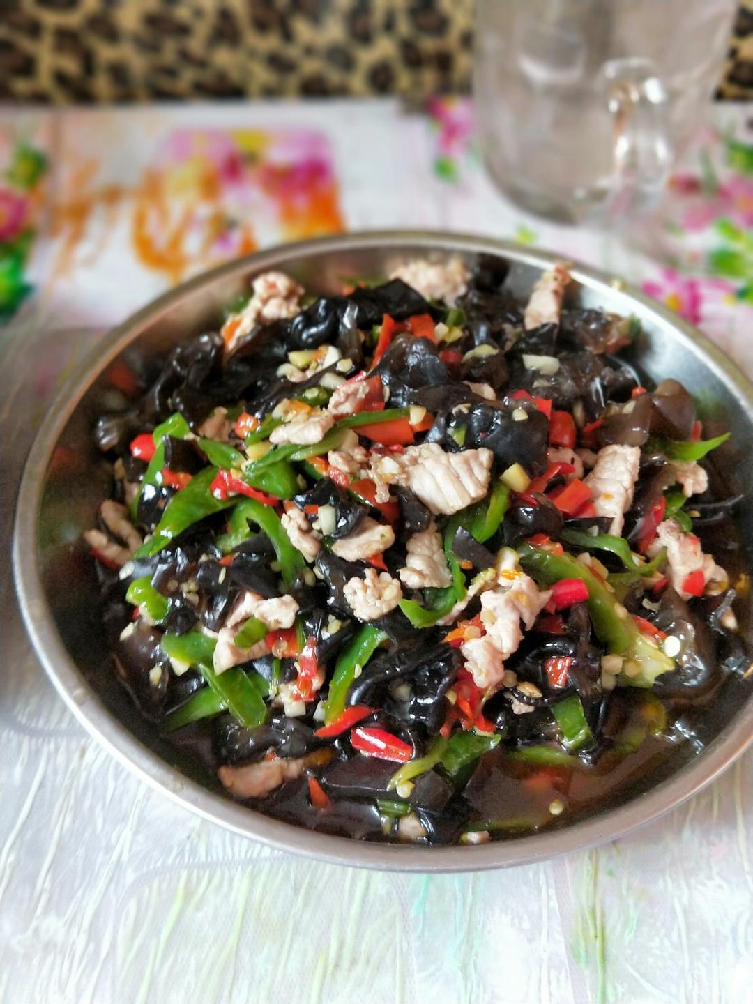 超下饭的木耳炒肉