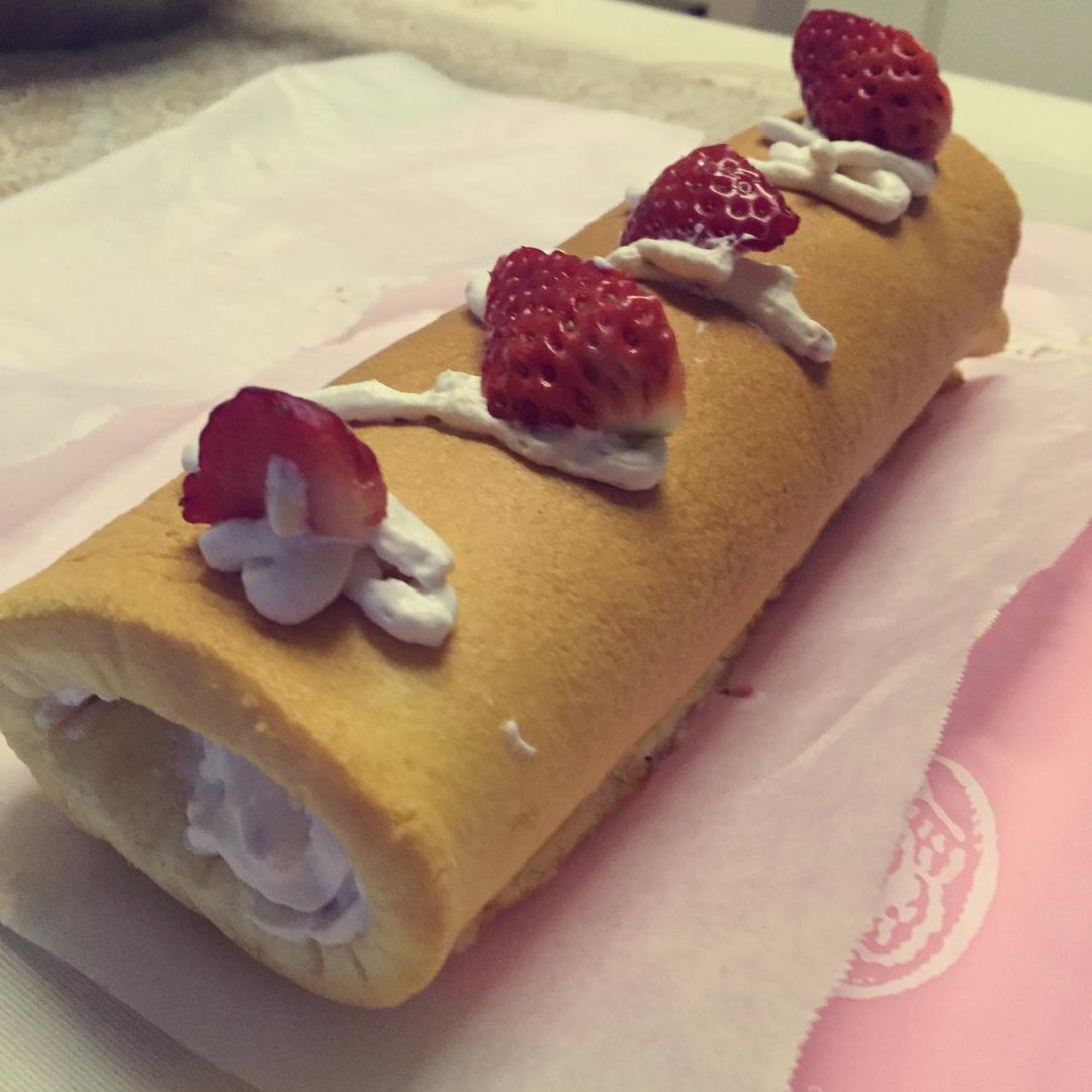 《Tinrry下午茶》教你做基础原味蛋糕卷