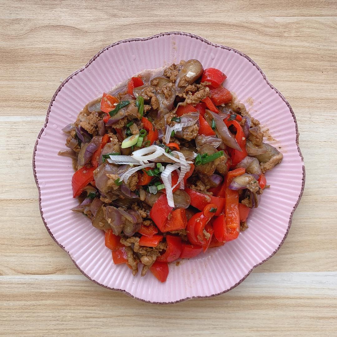 厨师长教你：“肉末烧茄子”的家常做法，口感软糯适合下饭，收藏