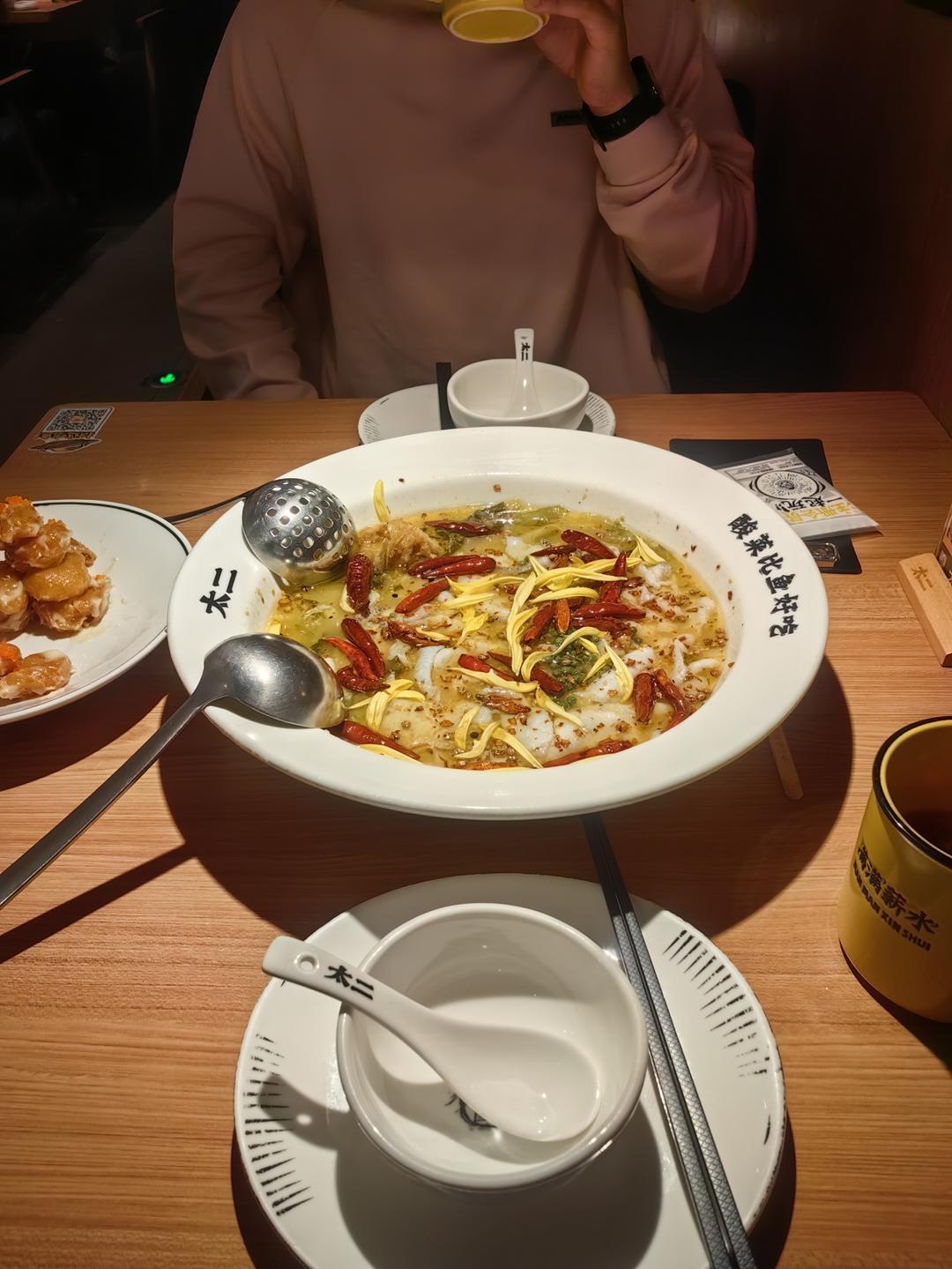 和波浪号一起吃饭
