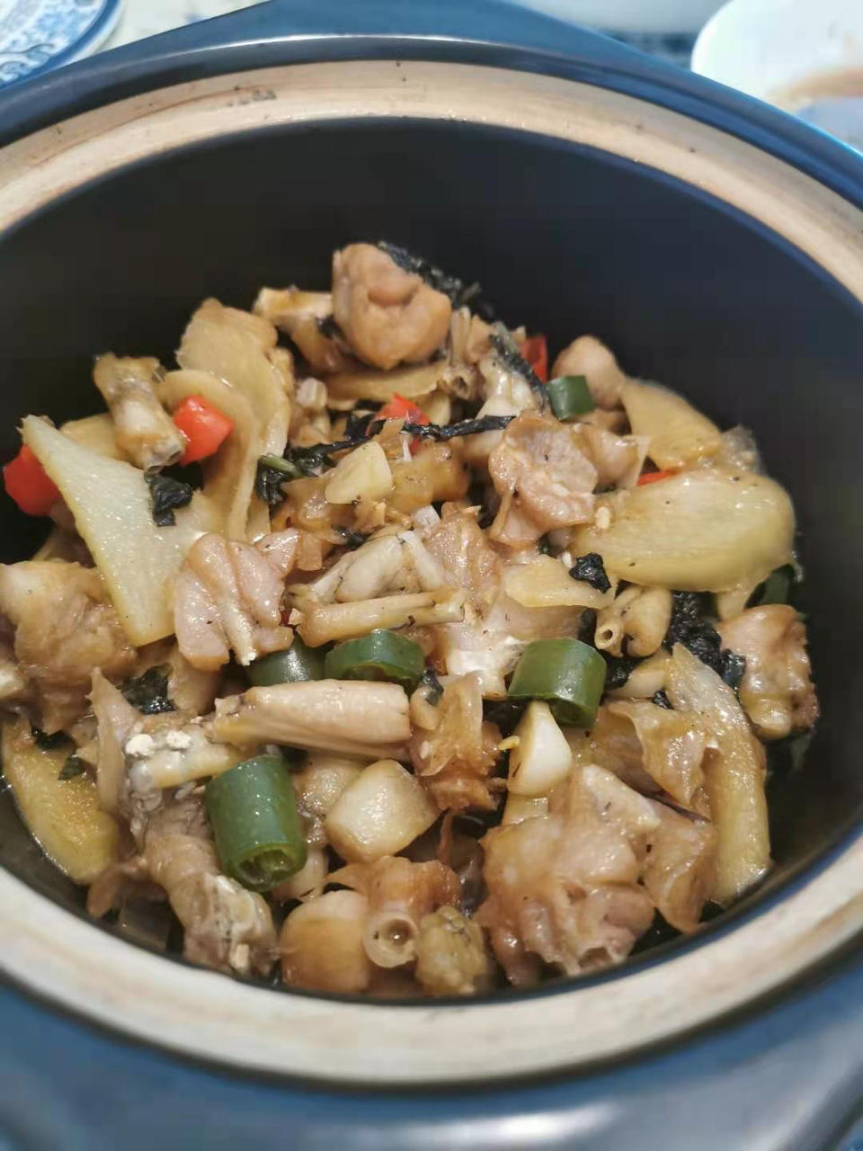 紫苏剁椒牛蛙