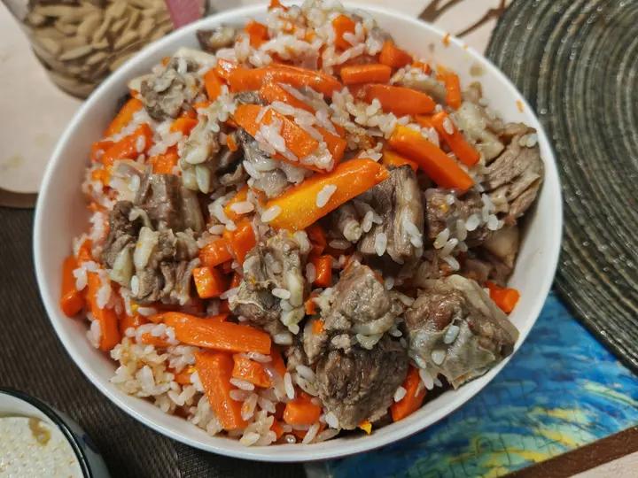 羊肉抓饭