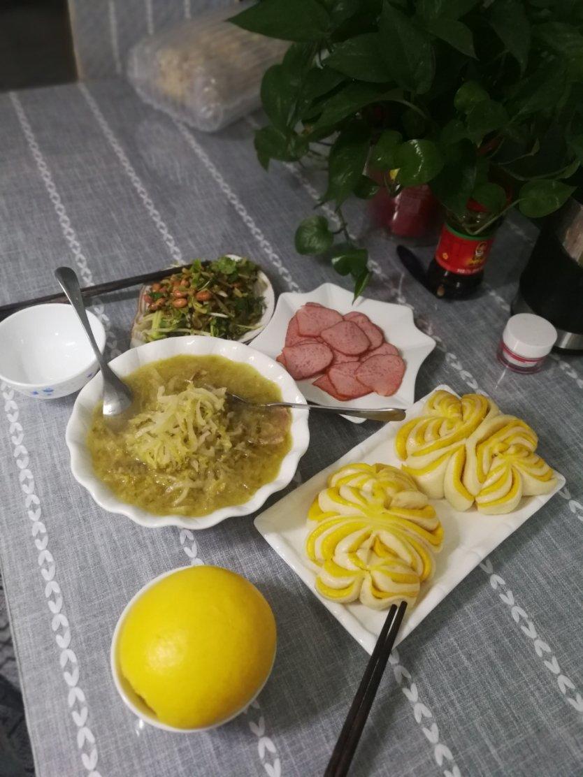 南瓜双色花卷