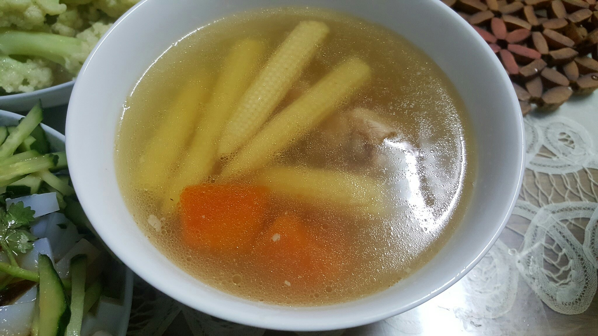 玉米笋排骨汤