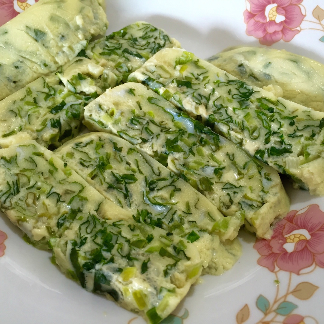 蘸汁菠菜鸡蛋糕——春季养生多吃菠菜