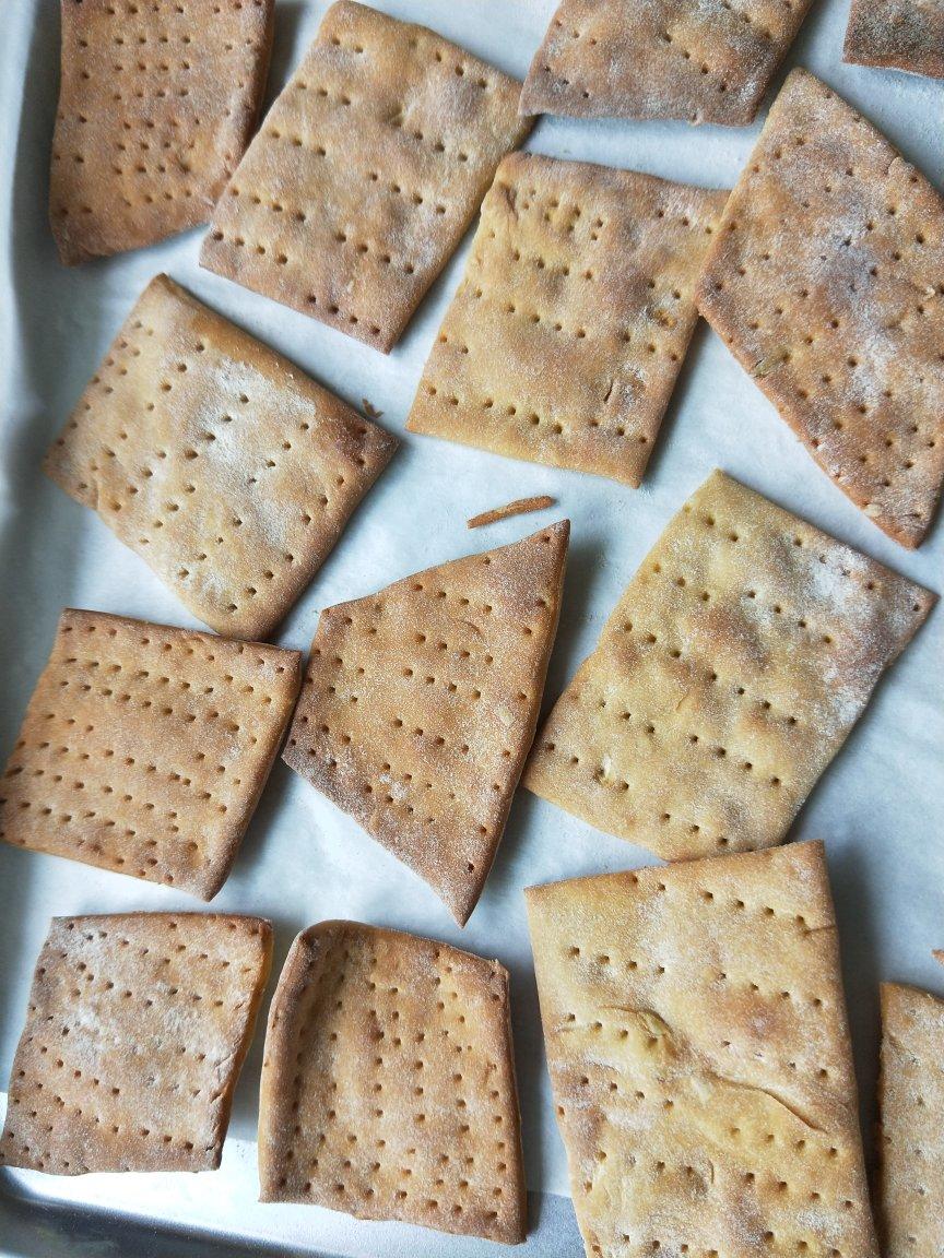 无糖香葱苏打咸饼干