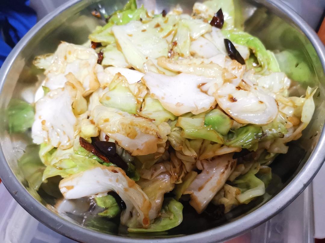 厨师长教你：“手撕包菜”的家常做法,简单又不失美味
