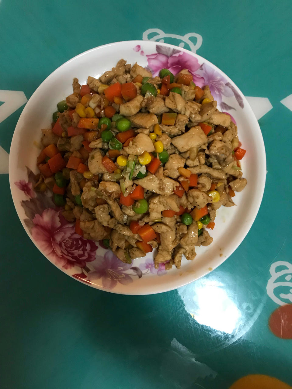 鸡胸肉炒三色蔬