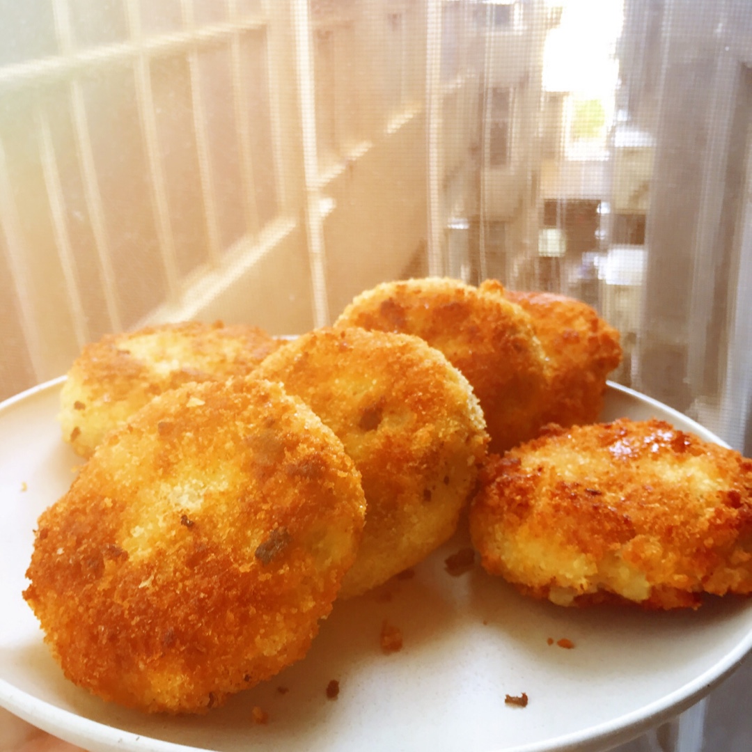 可乐饼 （肉末洋葱土豆饼）