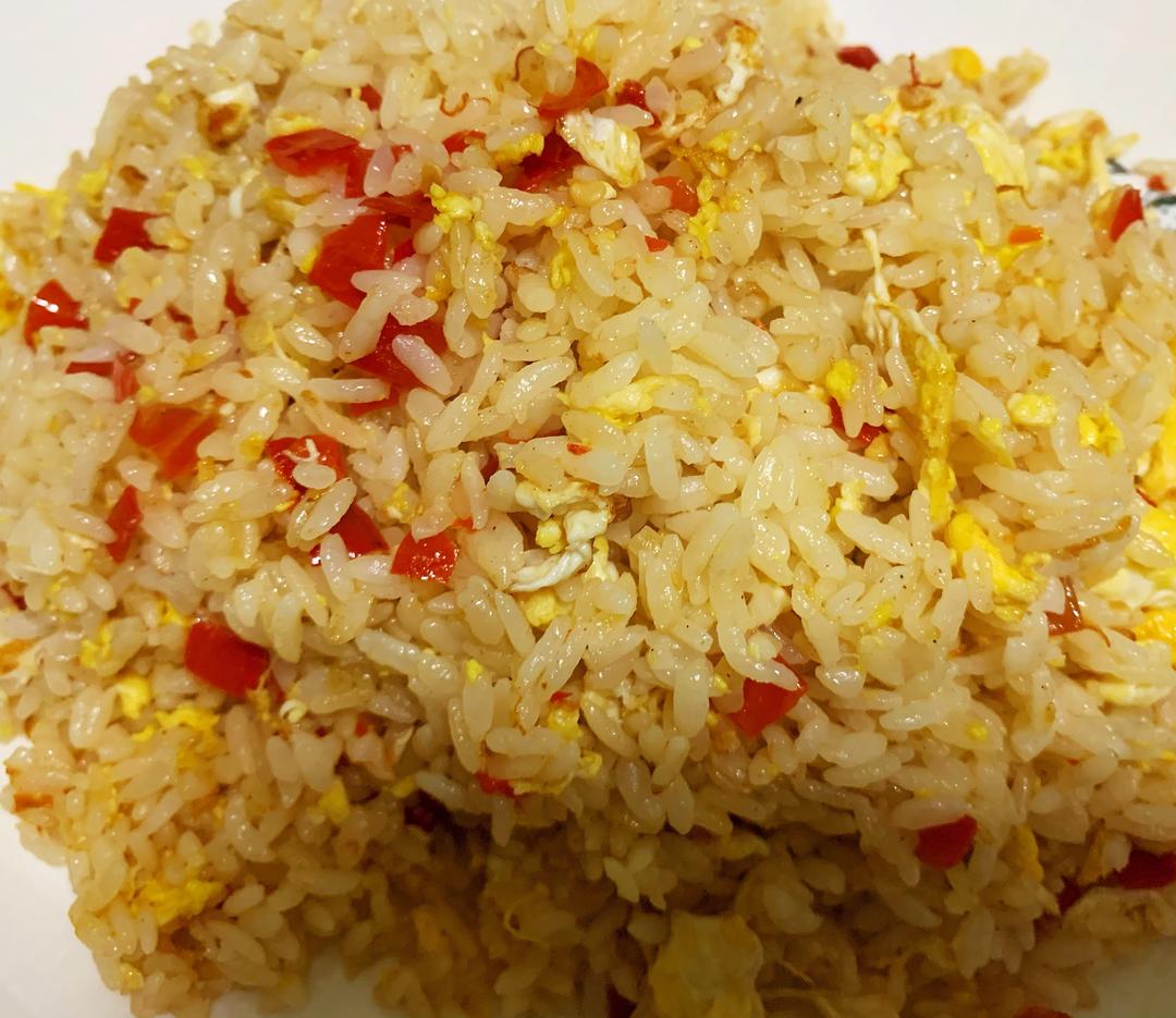 剁椒鸡蛋炒饭的做法