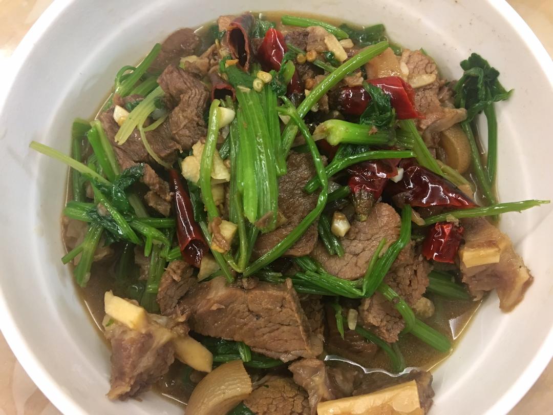 汤鲜肉香的羊肉制作