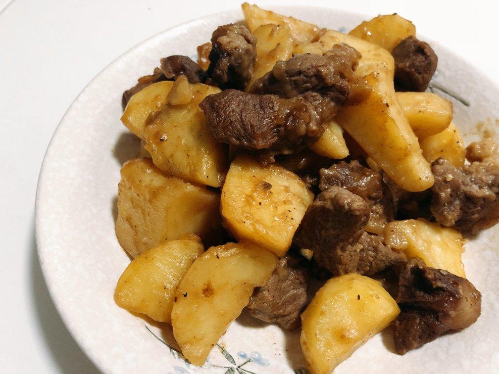 土豆炖牛肉