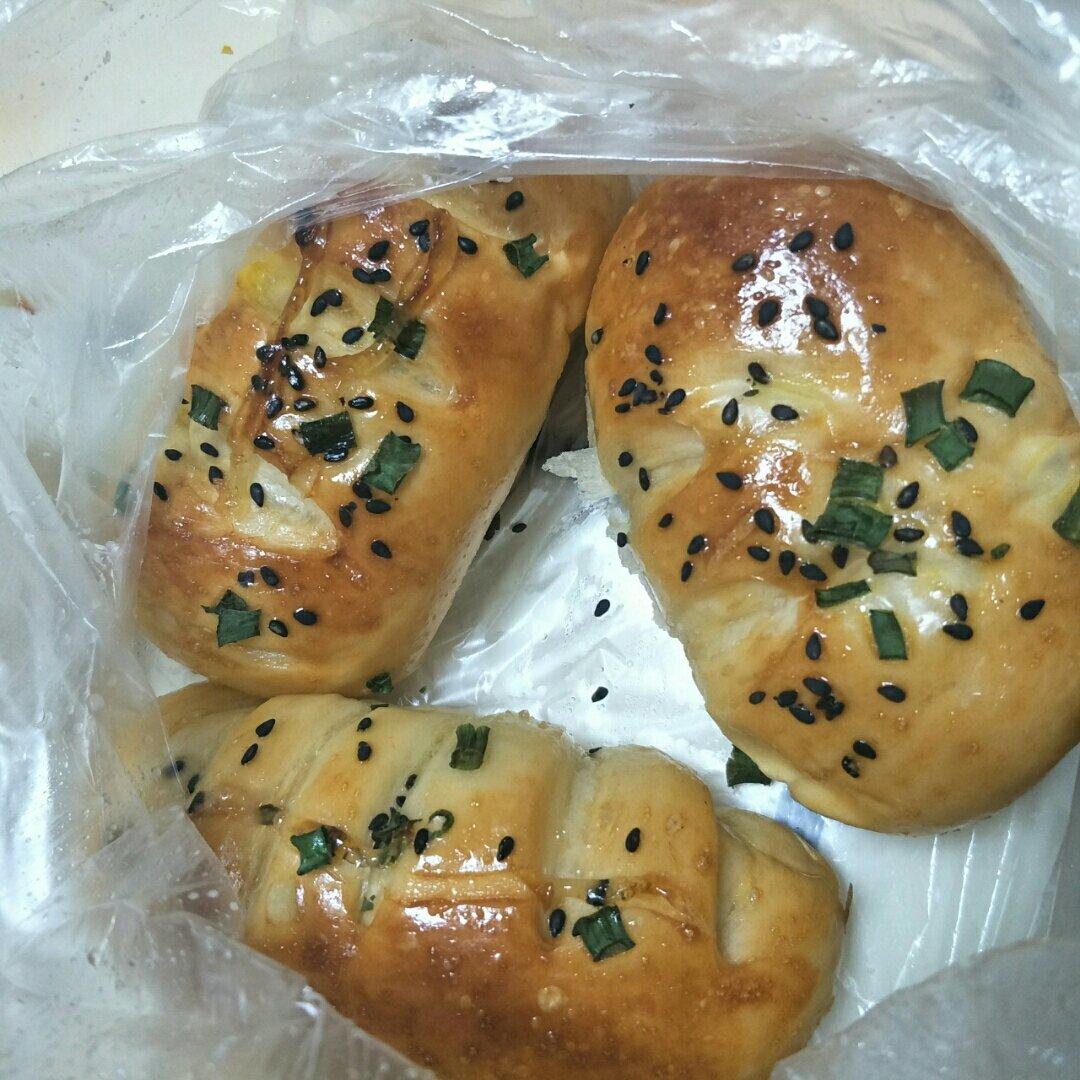 肉松肠仔包