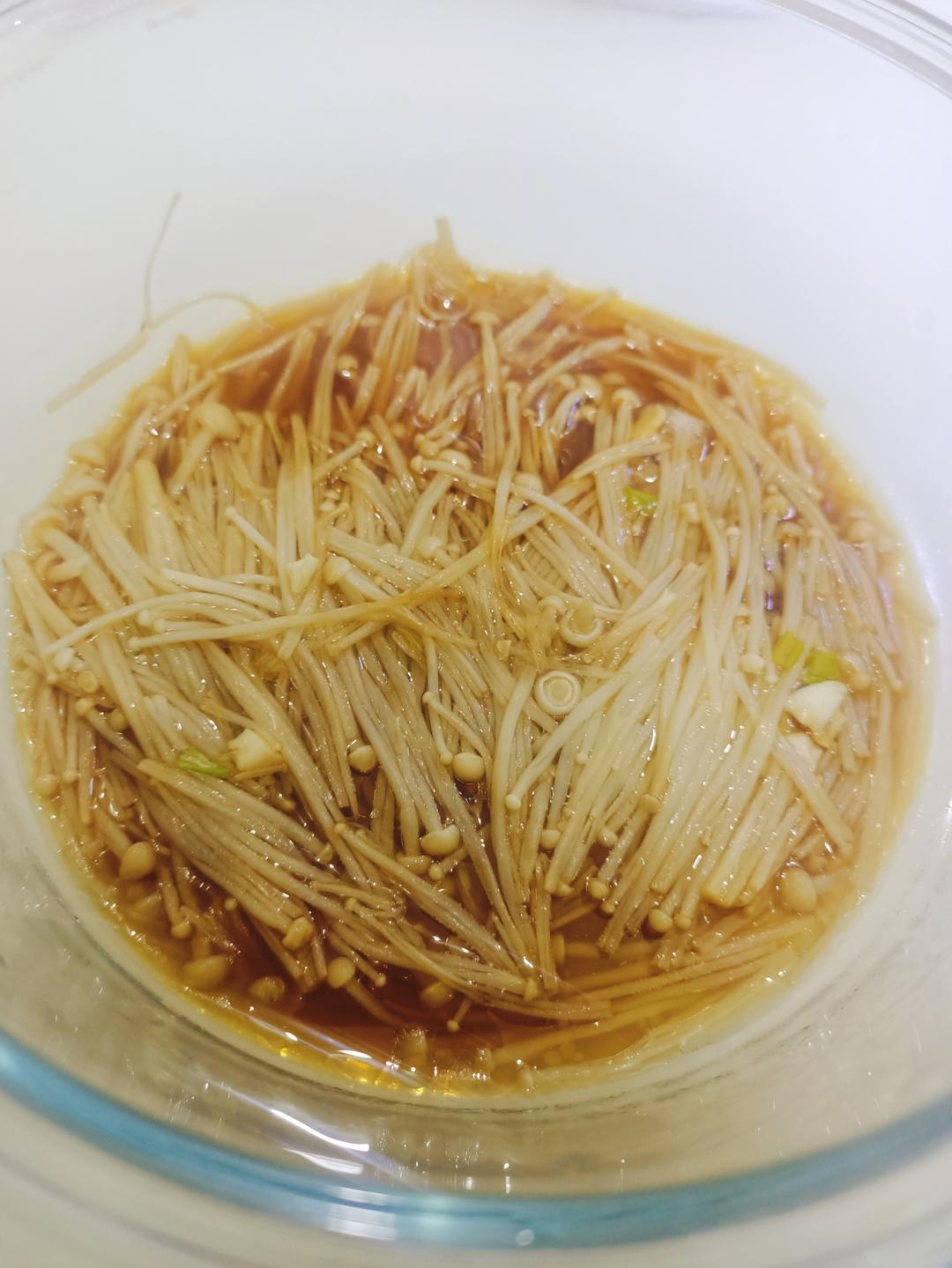 【清蒸金针菇--微波炉快手菜】