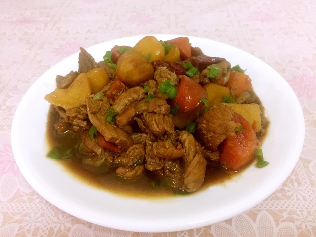 牛肉炖土豆