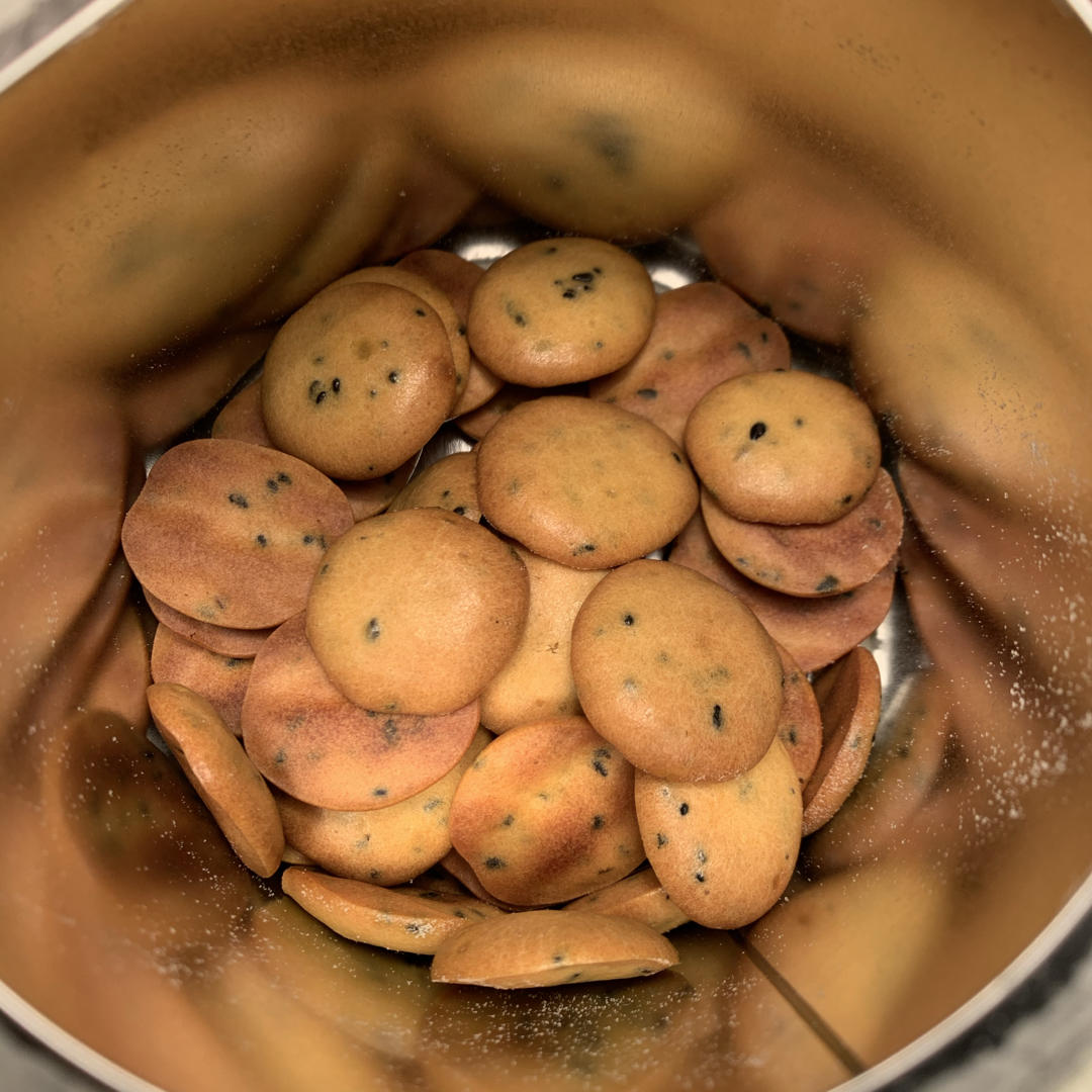不用黄油不用打发的黑芝麻薄脆饼干