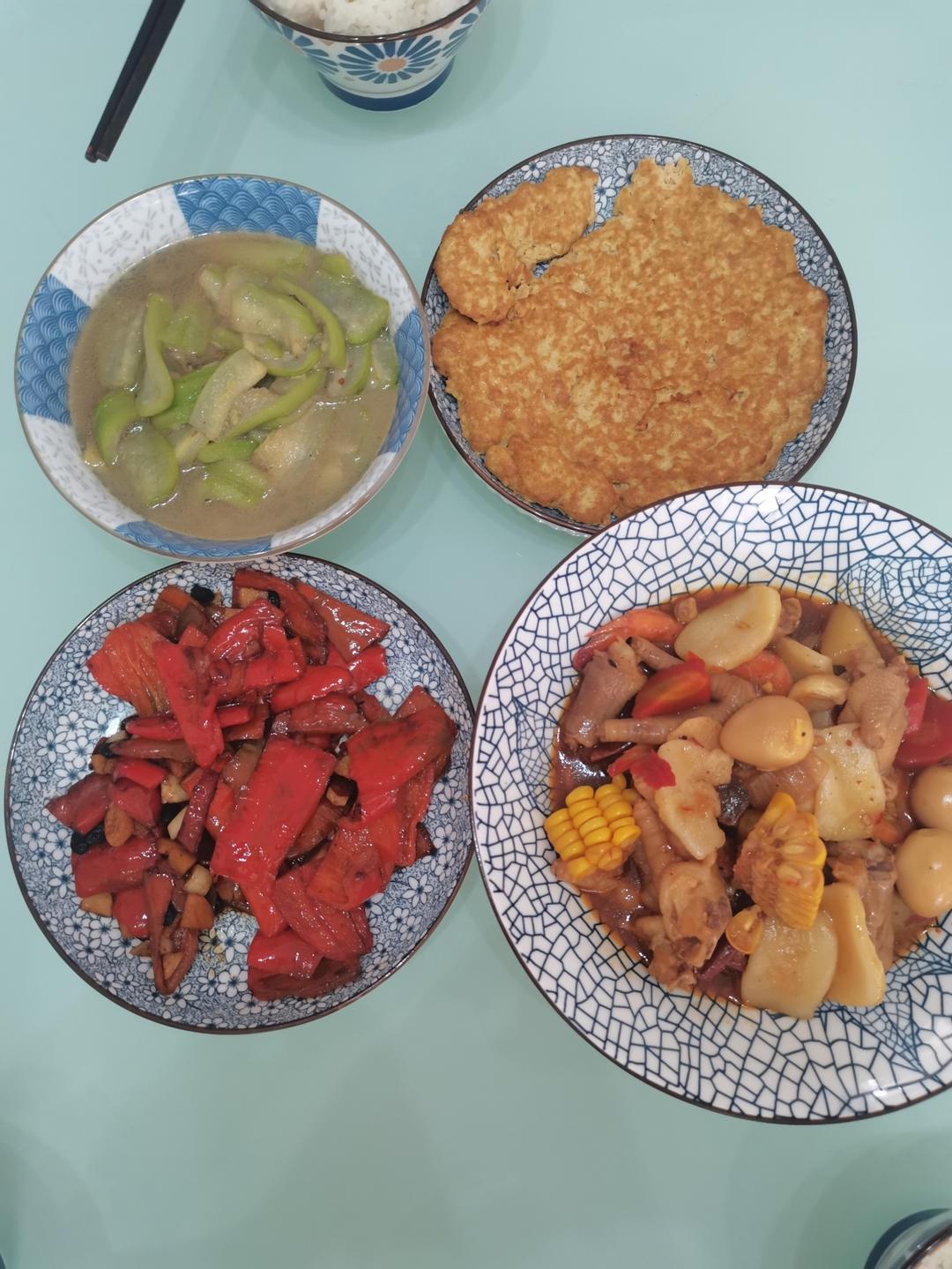 鸡爪煲