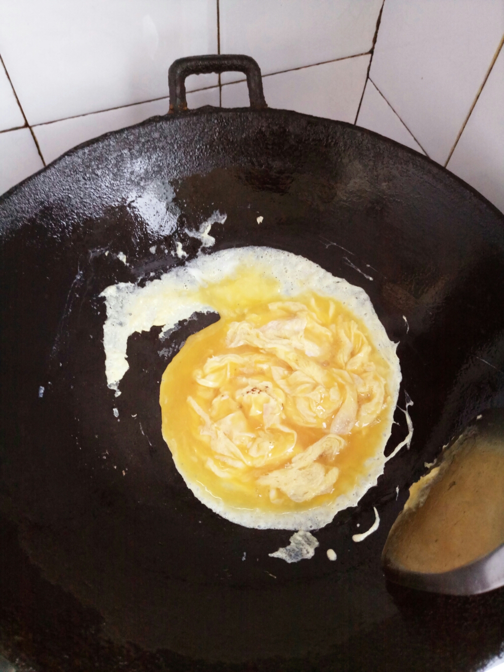 八菱瓜炒蛋的做法 步骤2