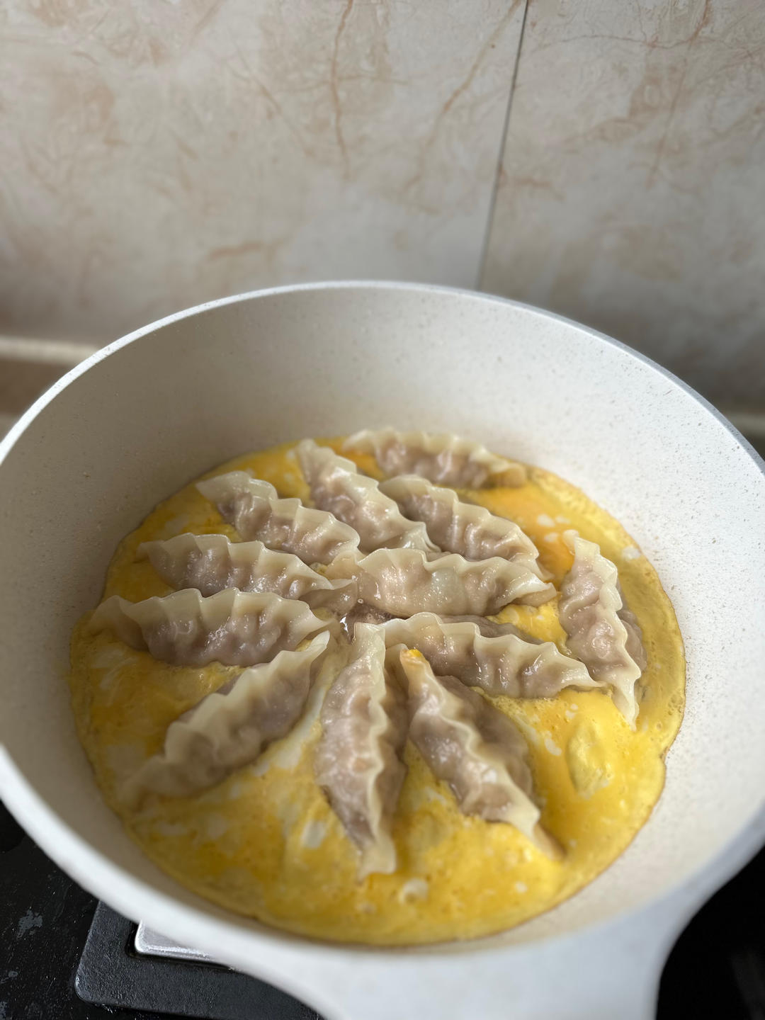 懒人快手抱蛋煎饺