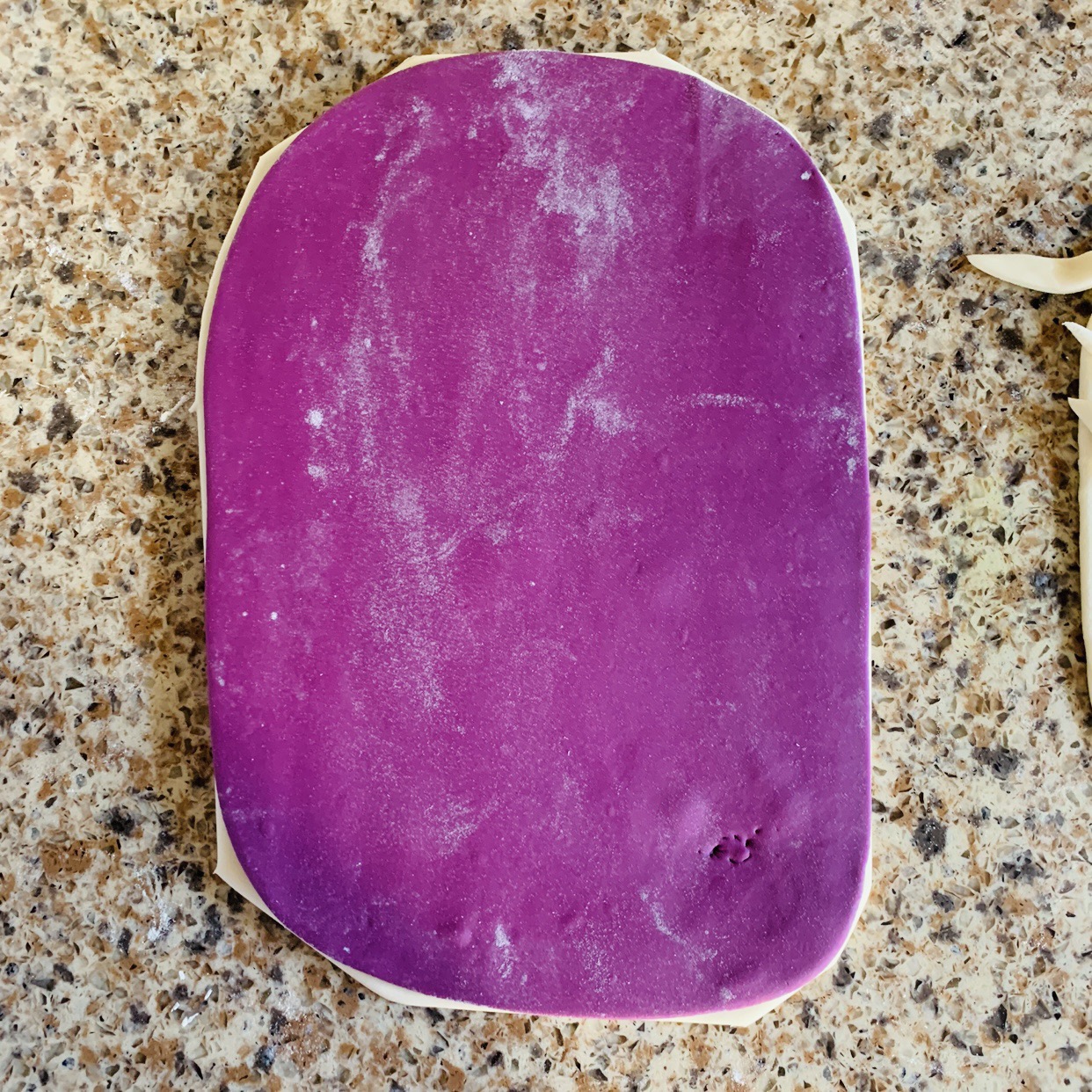 紫薯馒头卡通双色馒头卷花样馒头的做法 步骤2