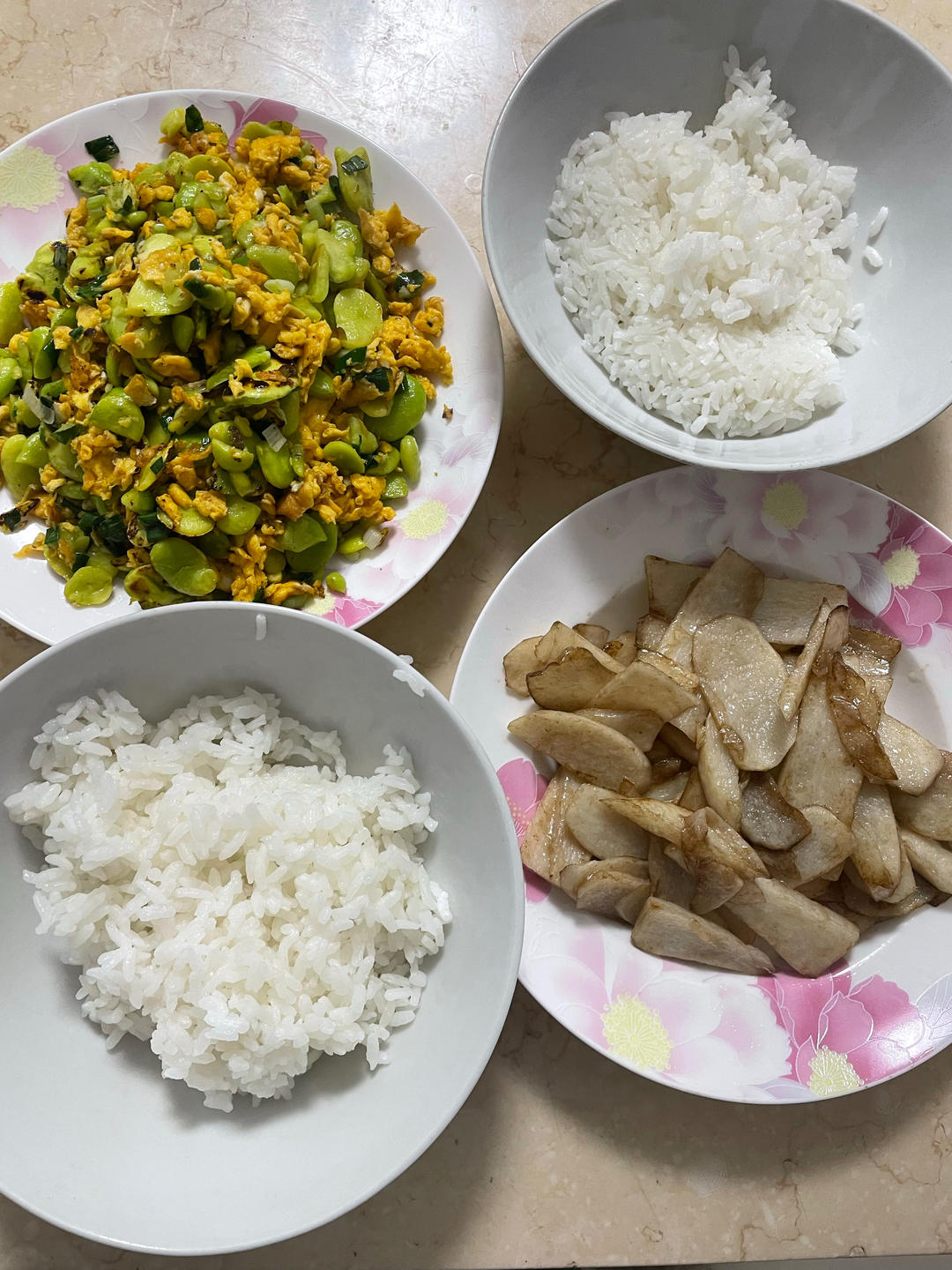 下饭菜！鸡蛋炒蚕豆米！一家人都爱吃！