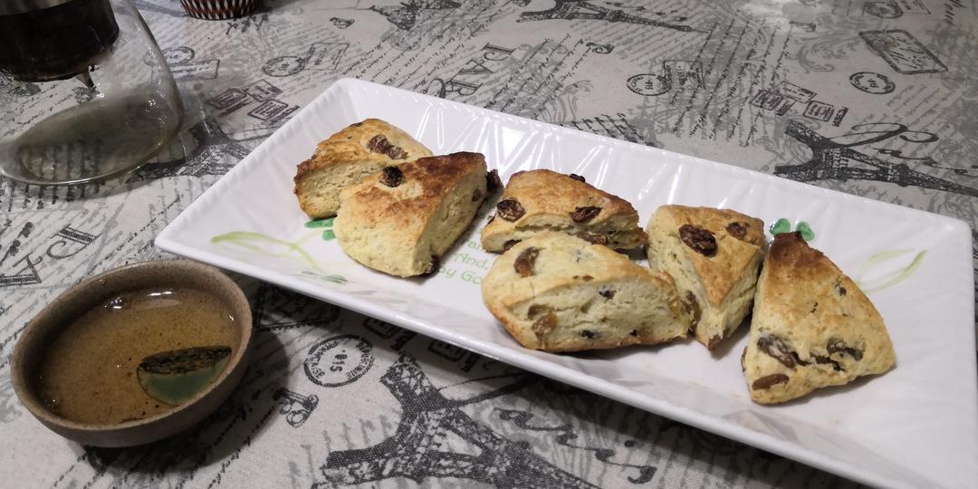 完胜星巴克的超美味酥脆司康 super easy crunched scone