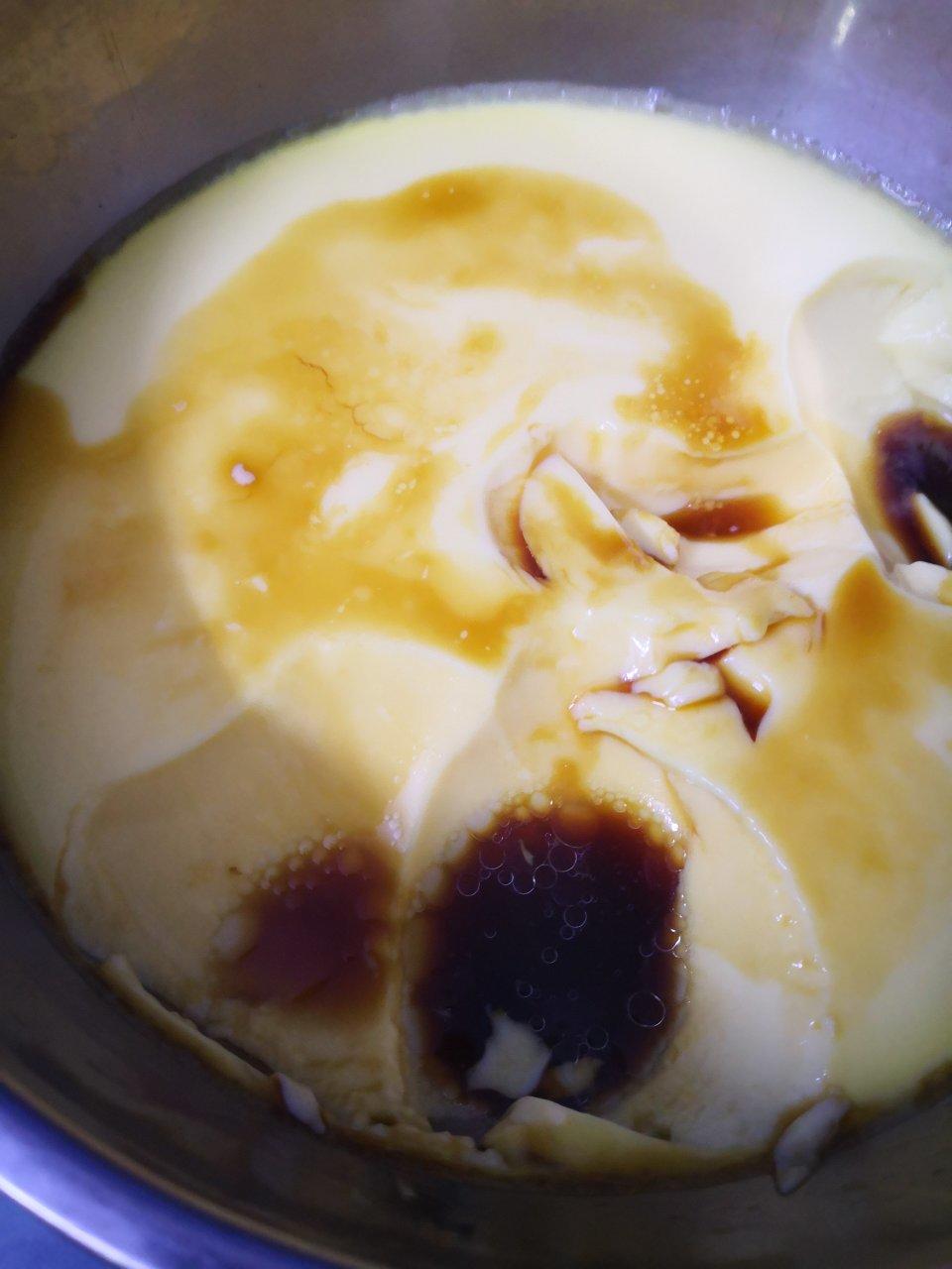 平滑如镜的蛋羹