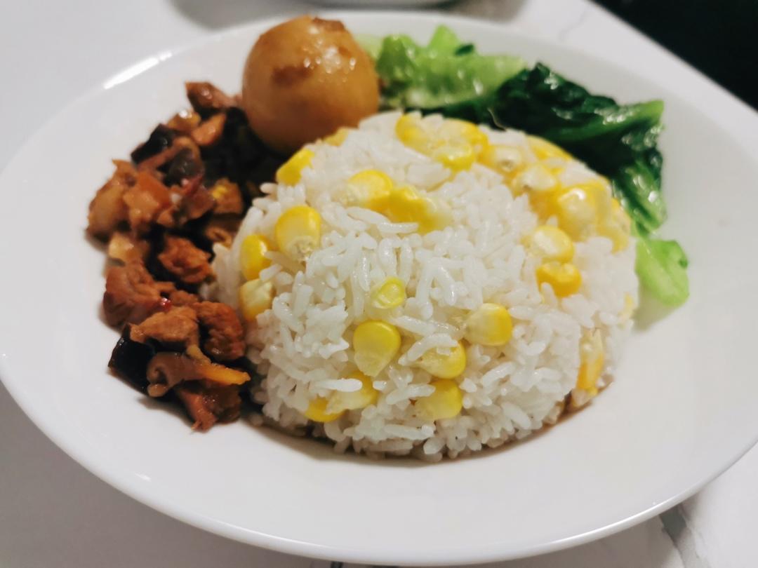 台式卤肉饭~