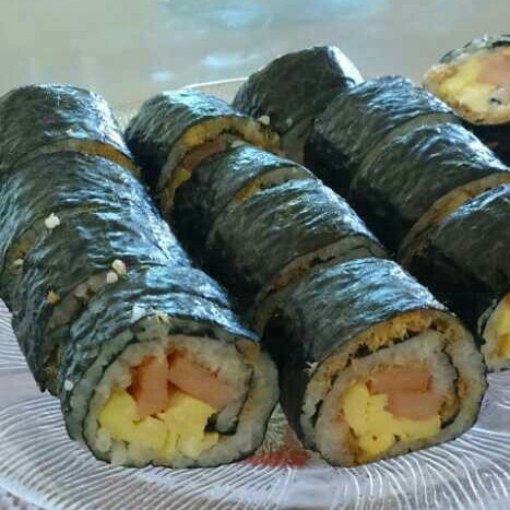 紫菜卷寿司
