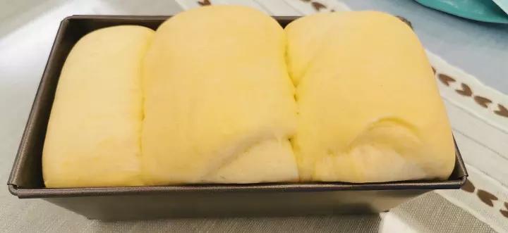小美版细腻松软的牛奶吐司