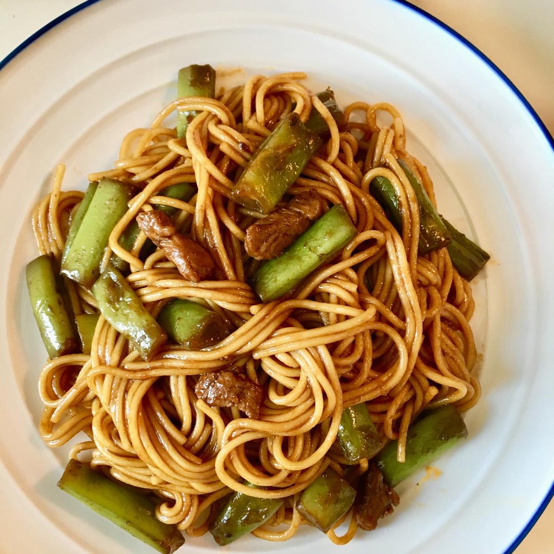 挂面扁豆焖面