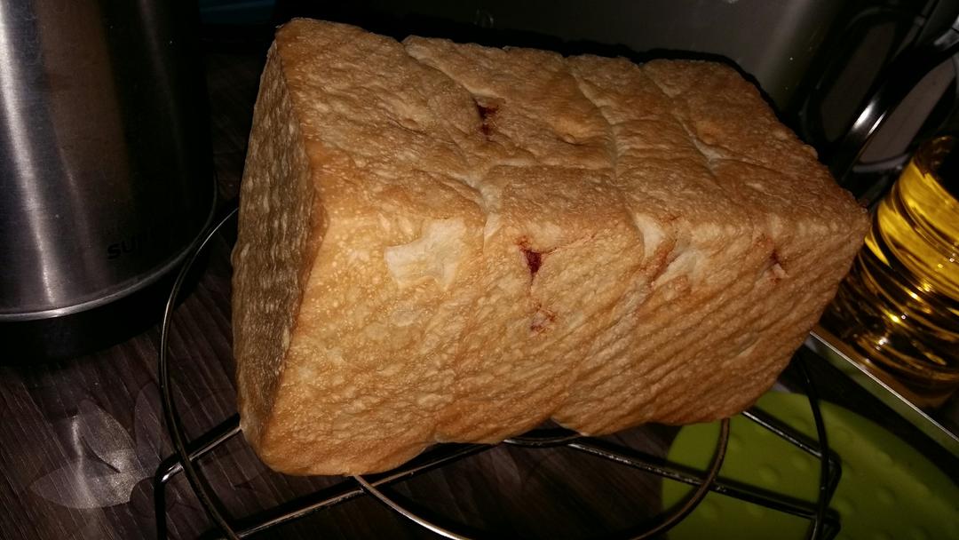 用烤箱自己做面包--手工牛奶吐司面包