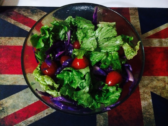 胡须象做的西生菜沙拉