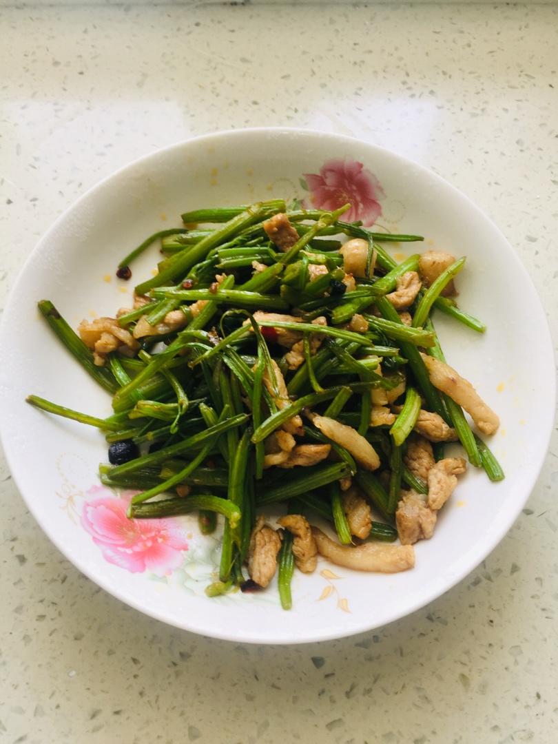 芹菜炒肉