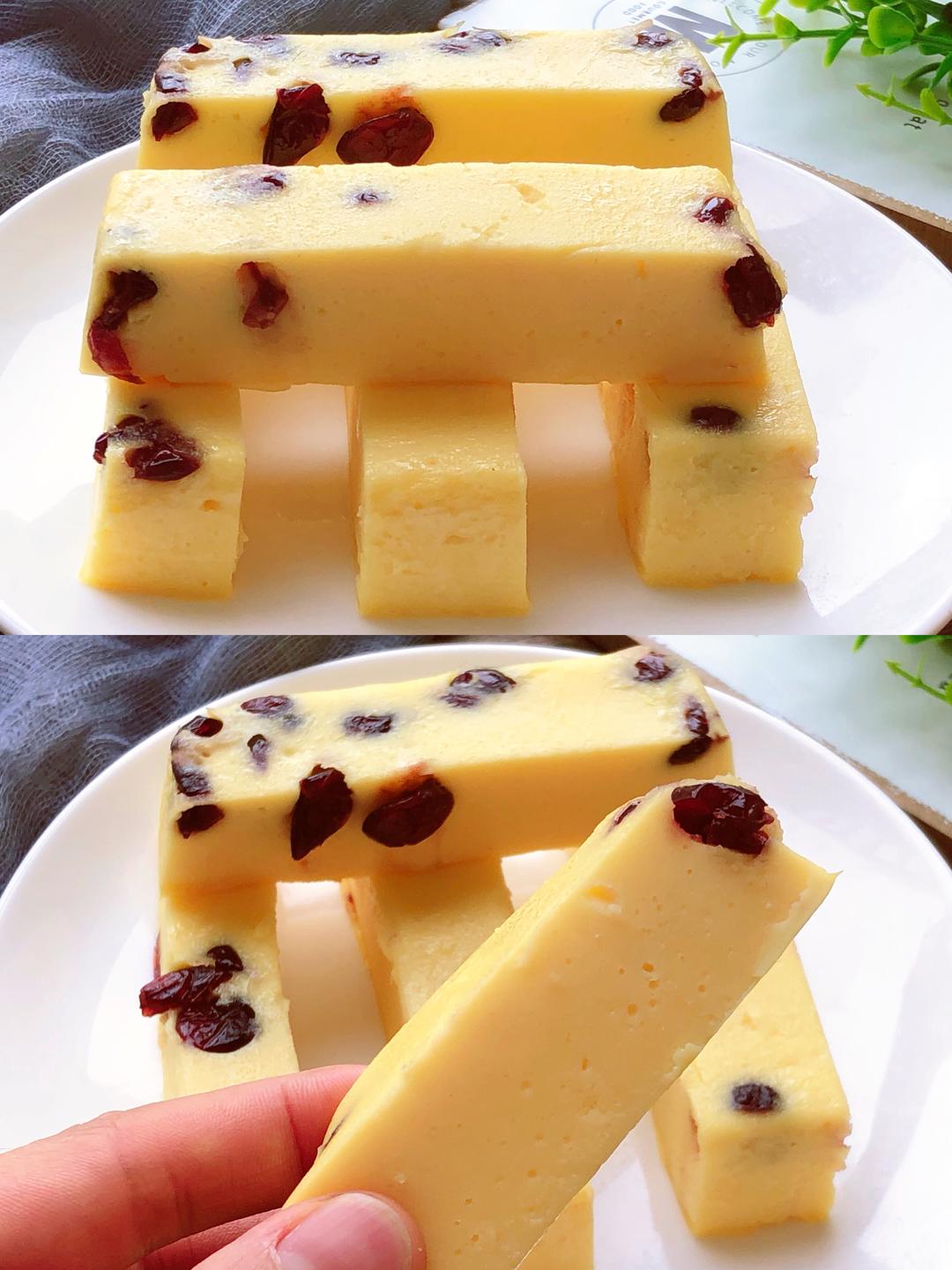何老师同款❗️酸甜清爽的蔓越莓酸奶糕❗️超快手零失败的做法
