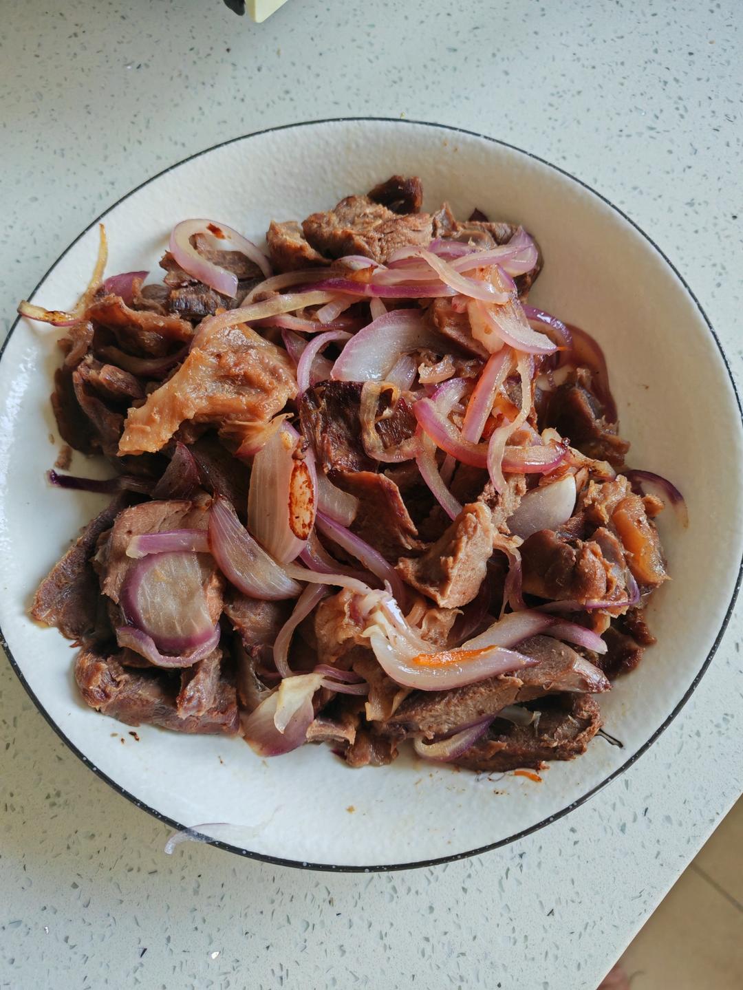 洋葱炒酱牛肉