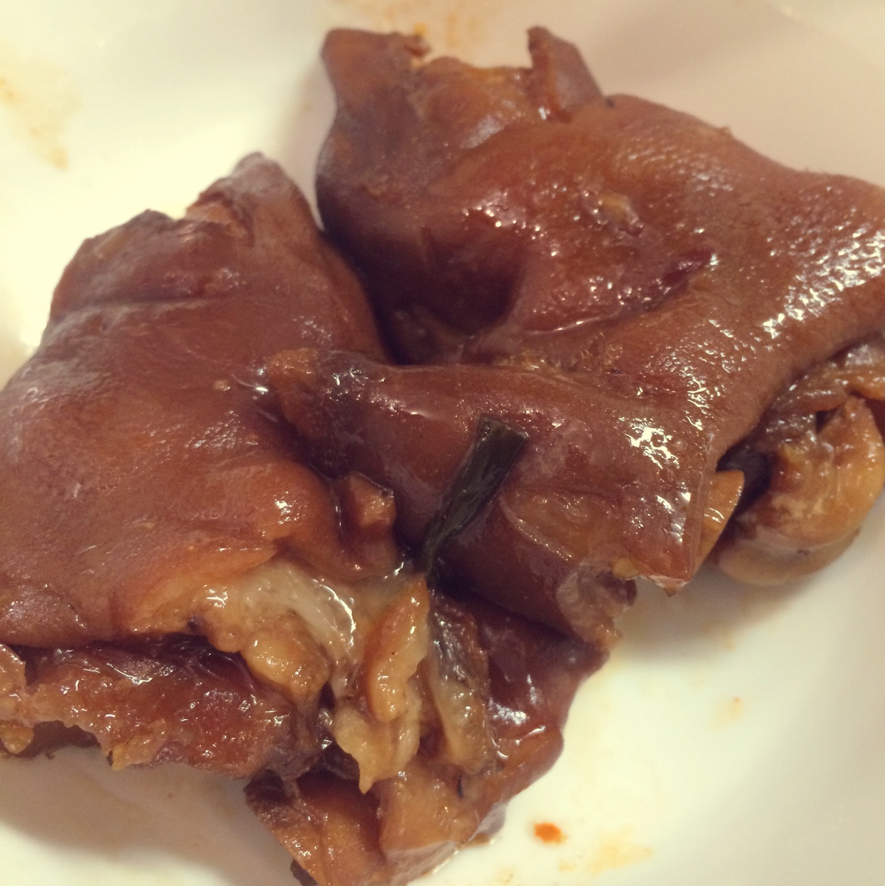 美味的家常菜：红烧猪蹄