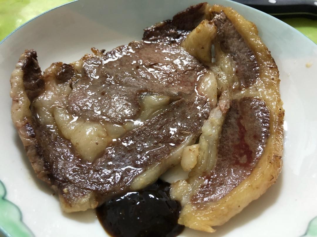 好吃到哭的煎牛排