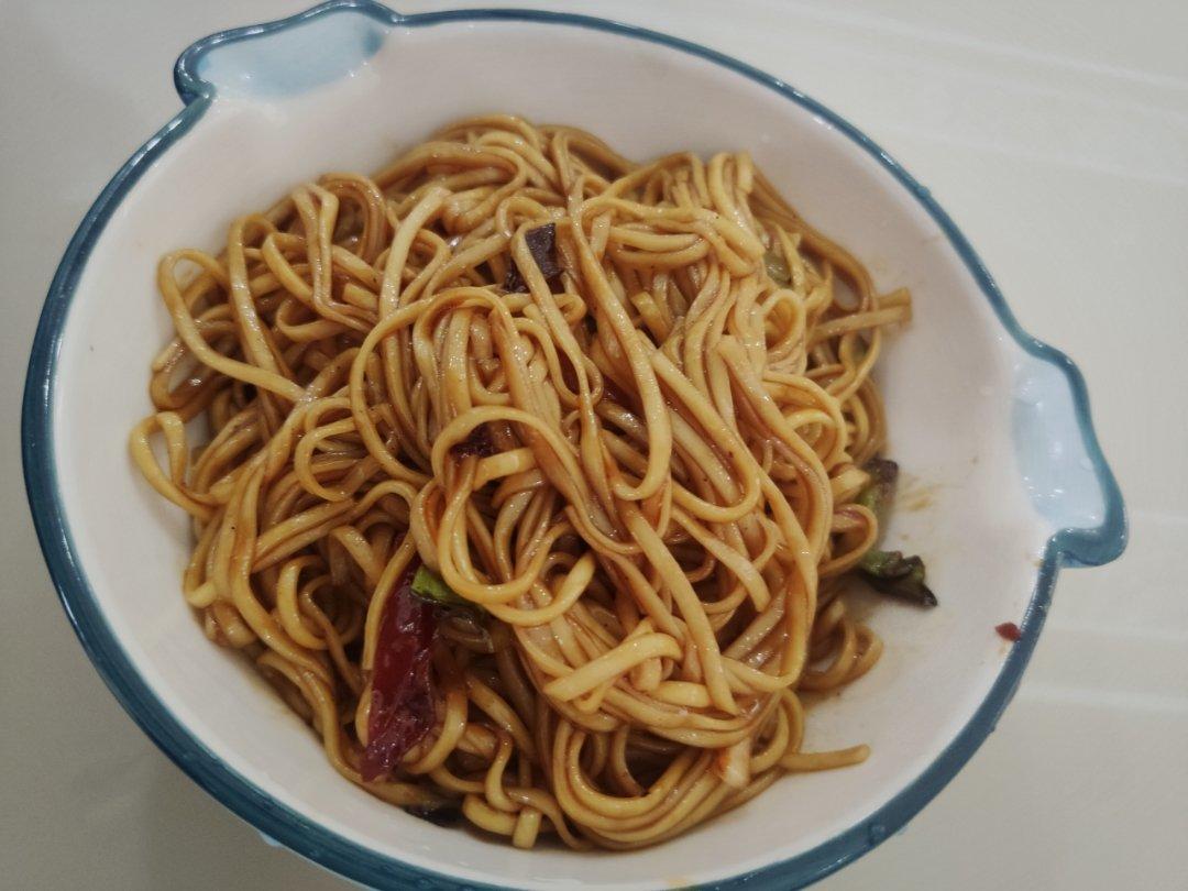 极香的葱油面