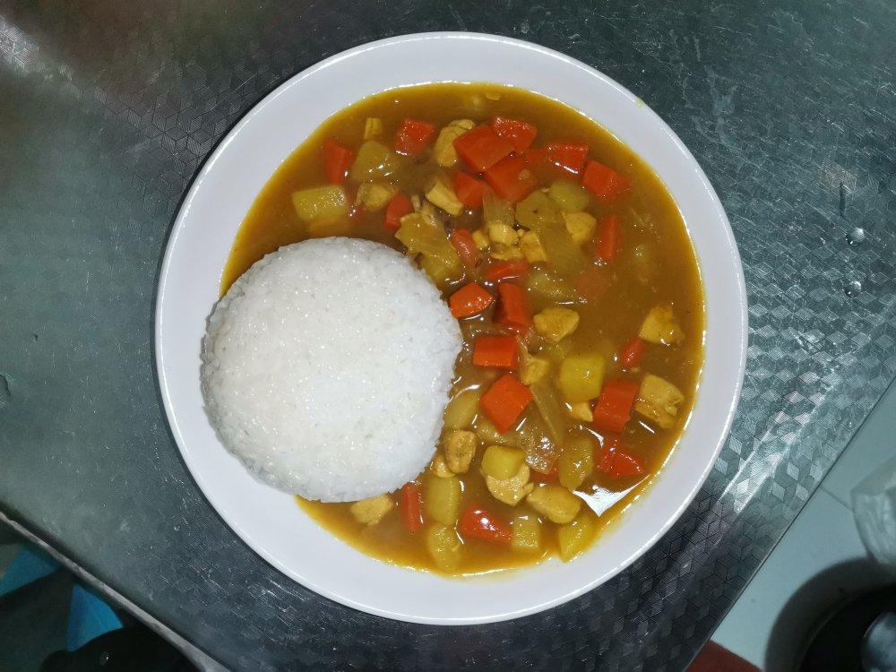 百梦多鸡肉咖喱饭