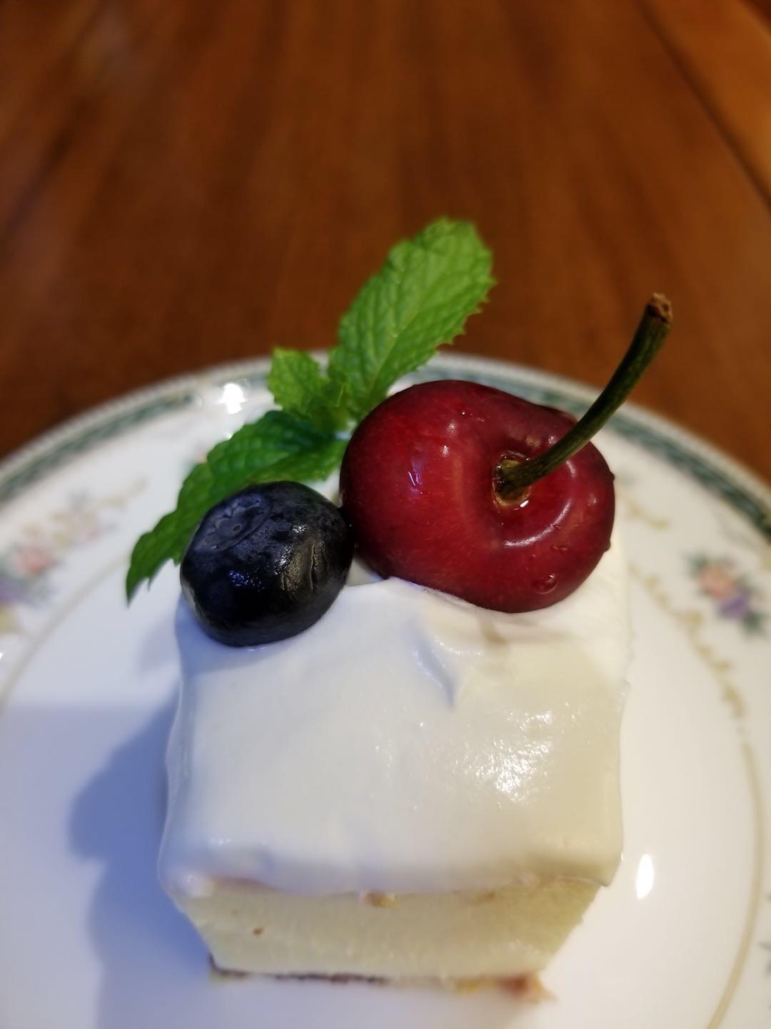 草莓冻芝士蛋糕（视频菜谱）